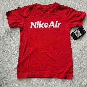 Nike Young Boy T-Shirt NWT